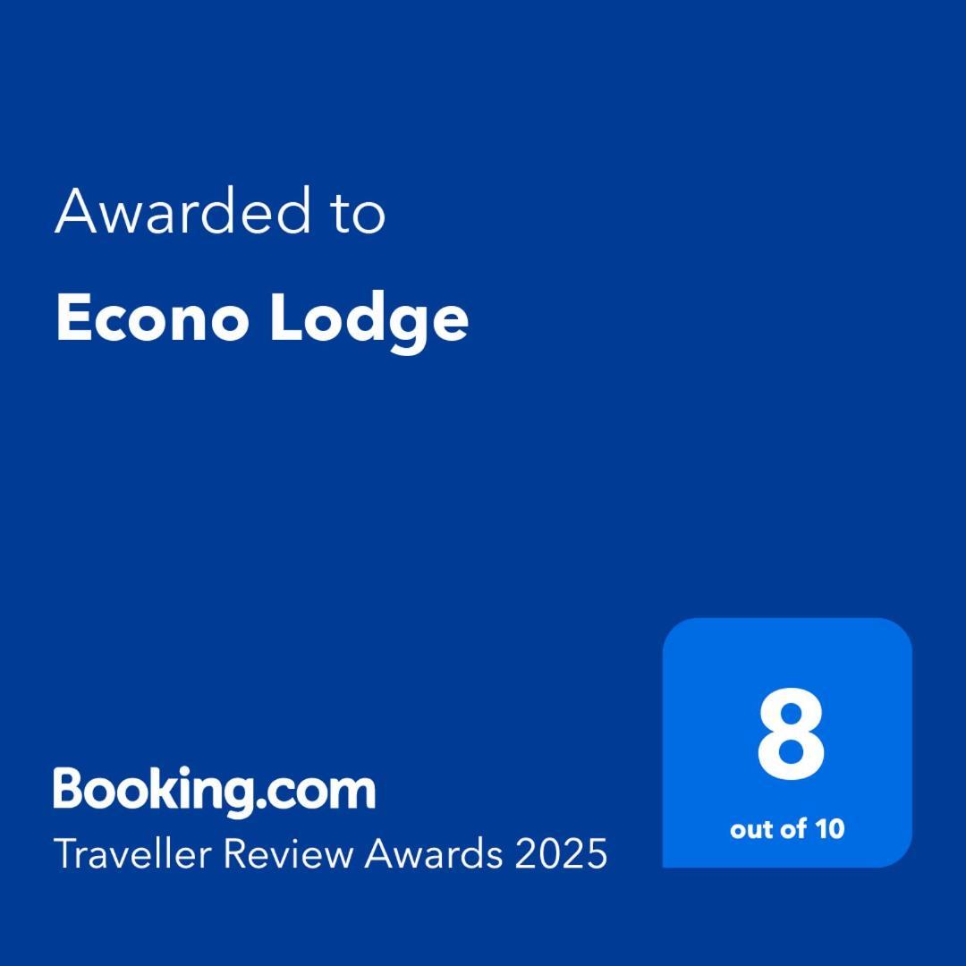 Econo Lodge Cochrane Exterior photo